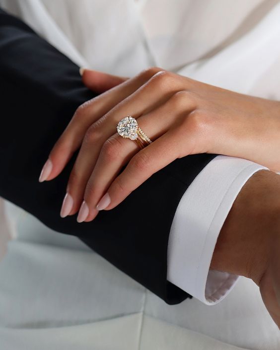 The Perfect Sparkle: Tips for Choosing an Engagement Ring